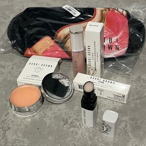 Bobbi Brown Lip Balm and Gloss Set - Soft Pink and Cream (New w/Free Purse!)